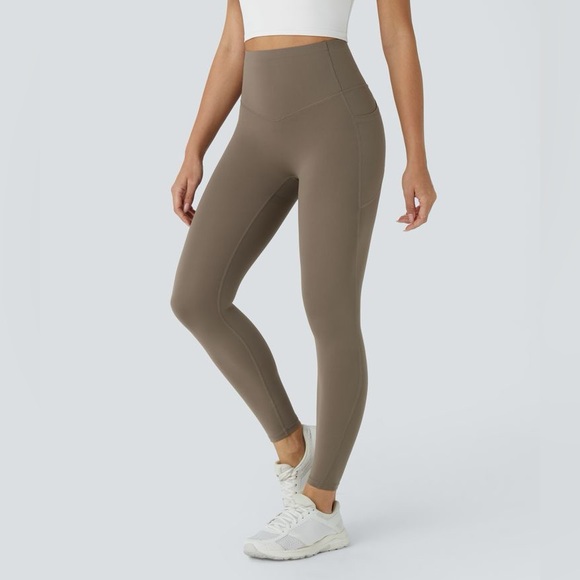 HALARA Pants - HALARA Women’s Chocolate Brown Joggers w/Pockets/Undies Size Medium NWOT